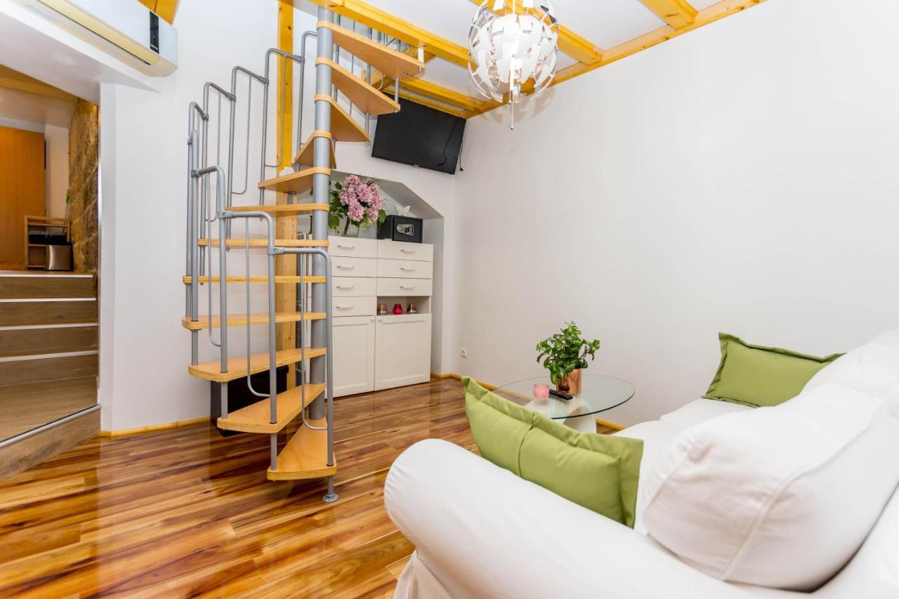 Apartament House Antique